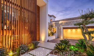 Amplia villa de lujo en venta con impresionantes vistas al mar en una comunidad cerrada prominente en La Quinta en Benahavis - Marbella 63896 