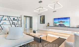 Moderno apartamento reformado en venta, con vistas al mar en complejo cerrado en la Nueva Milla de Oro entre Marbella y Estepona 49529 