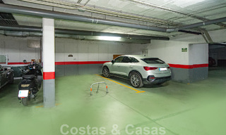 Amplio ático dúplex en venta con vistas al mar, cerca de todos los servicios en la Milla de Oro de Marbella 49638 