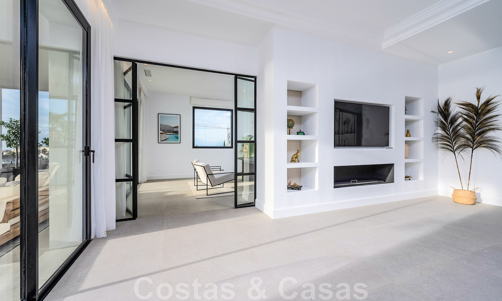 Exclusiva villa de diseño con vistas panorámicas al mar en venta en un resort de golf de cinco estrellas en Marbella - Benahavis 48836