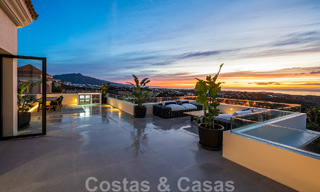 Exclusiva villa de diseño con vistas panorámicas al mar en venta en un resort de golf de cinco estrellas en Marbella - Benahavis 48839 