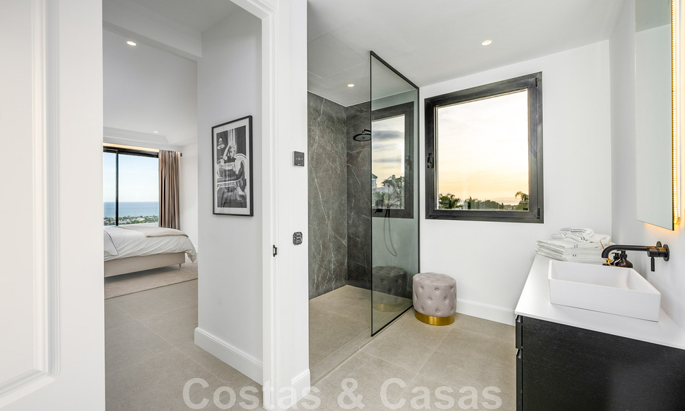 Exclusiva villa de diseño con vistas panorámicas al mar en venta en un resort de golf de cinco estrellas en Marbella - Benahavis 48872