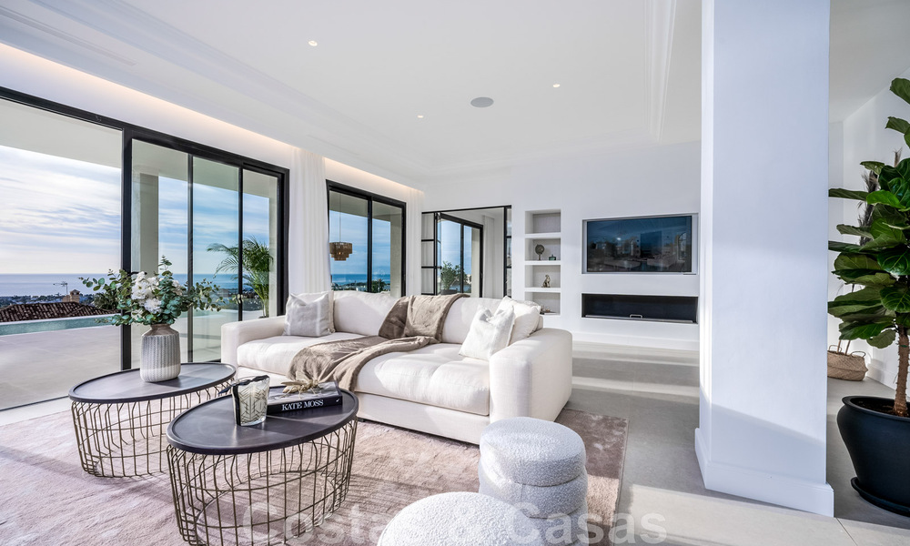 Exclusiva villa de diseño con vistas panorámicas al mar en venta en un resort de golf de cinco estrellas en Marbella - Benahavis 48878