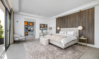 Exclusiva villa de diseño con vistas panorámicas al mar en venta en un resort de golf de cinco estrellas en Marbella - Benahavis 48884 