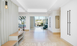 Elegante villa de lujo en venta en una urbanización cerrada en La Quinta, Benahavis - Marbella 50388 