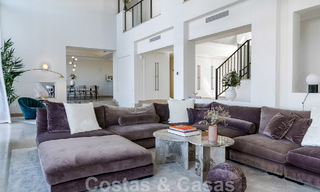Elegante villa de lujo en venta en una urbanización cerrada en La Quinta, Benahavis - Marbella 50391 