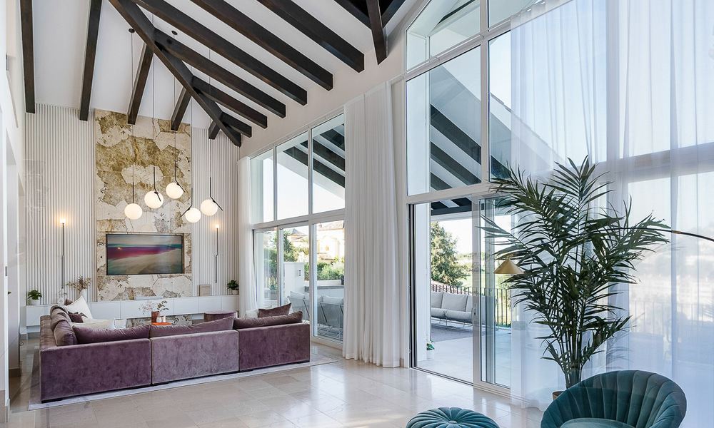 Elegante villa de lujo en venta en una urbanización cerrada en La Quinta, Benahavis - Marbella 50393