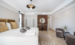 Elegante villa de lujo en venta en una urbanización cerrada en La Quinta, Benahavis - Marbella 50412 