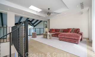 Elegante villa de lujo en venta en una urbanización cerrada en La Quinta, Benahavis - Marbella 50417 