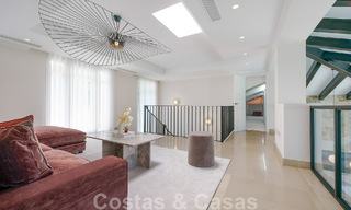 Elegante villa de lujo en venta en una urbanización cerrada en La Quinta, Benahavis - Marbella 50418 