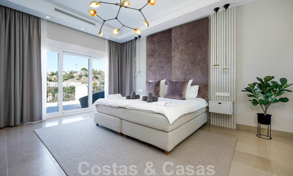 Elegante villa de lujo en venta en una urbanización cerrada en La Quinta, Benahavis - Marbella 50423