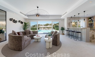 Elegante villa de lujo en venta en una urbanización cerrada en La Quinta, Benahavis - Marbella 50436 