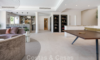 Elegante villa de lujo en venta en una urbanización cerrada en La Quinta, Benahavis - Marbella 50440 