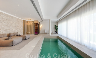 Elegante villa de lujo en venta en una urbanización cerrada en La Quinta, Benahavis - Marbella 50441 