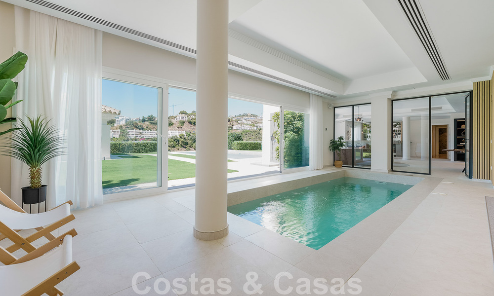 Elegante villa de lujo en venta en una urbanización cerrada en La Quinta, Benahavis - Marbella 50442