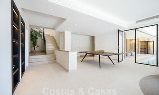 Elegante villa de lujo en venta en una urbanización cerrada en La Quinta, Benahavis - Marbella 50448 
