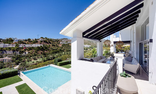 Elegante villa de lujo en venta en una urbanización cerrada en La Quinta, Benahavis - Marbella 50450 