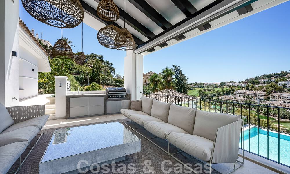 Elegante villa de lujo en venta en una urbanización cerrada en La Quinta, Benahavis - Marbella 50453