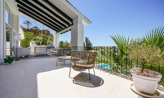 Elegante villa de lujo en venta en una urbanización cerrada en La Quinta, Benahavis - Marbella 50456 