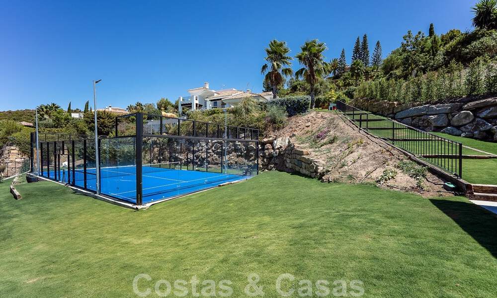 Elegante villa de lujo en venta en una urbanización cerrada en La Quinta, Benahavis - Marbella 50467