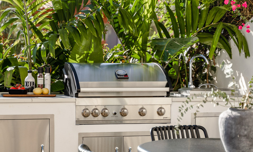 2 exclusivos apartamentos en venta con amplia terraza, piscina privada y vistas a La concha en Nueva Andalucia, Marbella 50105