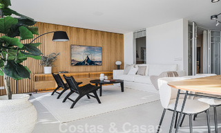 2 exclusivos apartamentos en venta con amplia terraza, piscina privada y vistas a La concha en Nueva Andalucia, Marbella 50121 