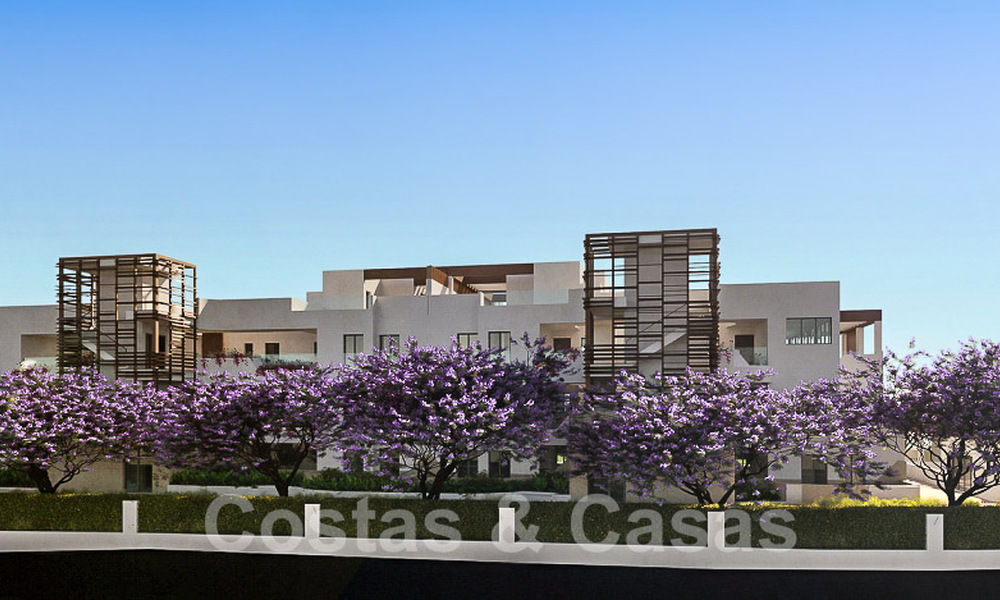 Nuevos y lujosos apartamentos de estilo contemporáneo en venta con amplias terrazas y vistas panorámicas en la Nueva Milla de Oro entre Marbella y Estepona 50058