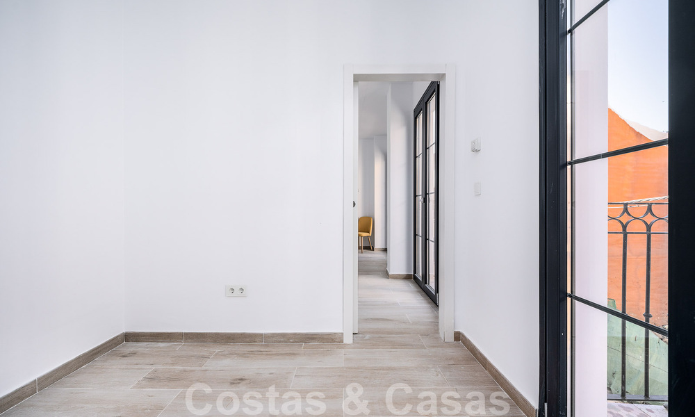 Magnífica casa adosada en venta a poca distancia de todos los servicios en el pintoresco casco antiguo de Estepona 49870