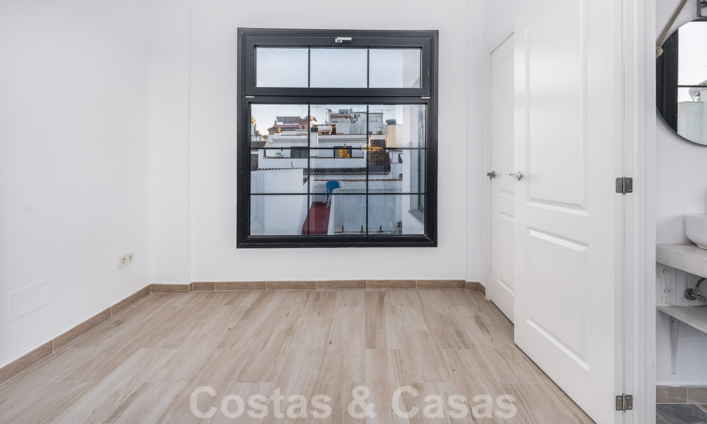 Magnífica casa adosada en venta a poca distancia de todos los servicios en el pintoresco casco antiguo de Estepona 49874