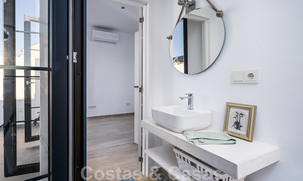 Magnífica casa adosada en venta a poca distancia de todos los servicios en el pintoresco casco antiguo de Estepona 49875