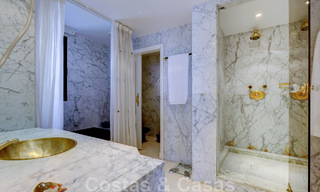 Gigantesco ático dúplex en venta con impresionantes vistas al mar en primera línea de playa en el puerto deportivo de Puerto Banús, Marbella 49113 