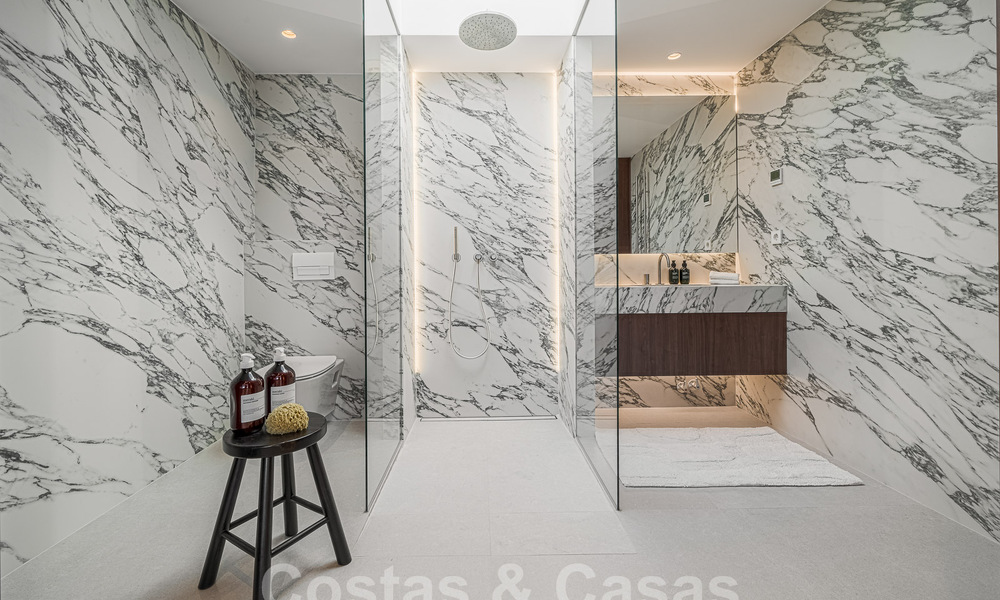 Muy encantador y espacioso ático de lujo en venta con vistas abiertas al mar desde el solárium en La Quinta, Benahavis - Marbella 49987