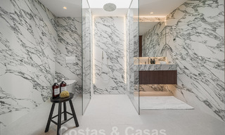 Muy encantador y espacioso ático de lujo en venta con vistas abiertas al mar desde el solárium en La Quinta, Benahavis - Marbella 49987 