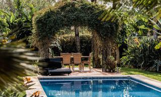 Casa adosada de estilo español en venta en una prestigiosa urbanización a poca distancia de Puerto Banús y la playa en Nueva Andalucía, Marbella 49755 