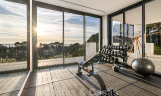 Villa mediterránea de lujo en venta con un toque contemporáneo e impresionantes vistas al mar en el exclusivo complejo La Zagaleta Golf, Benahavis - Marbella 49350 