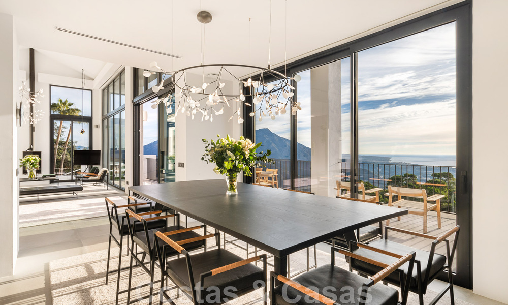 Villa mediterránea de lujo en venta con un toque contemporáneo e impresionantes vistas al mar en el exclusivo complejo La Zagaleta Golf, Benahavis - Marbella 49353