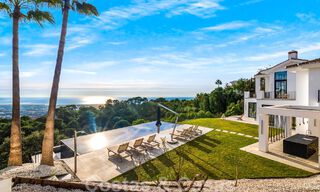 Villa mediterránea de lujo en venta con un toque contemporáneo e impresionantes vistas al mar en el exclusivo complejo La Zagaleta Golf, Benahavis - Marbella 49355 