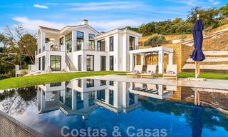 Villa mediterránea de lujo en venta con un toque contemporáneo e impresionantes vistas al mar en el exclusivo complejo La Zagaleta Golf, Benahavis - Marbella 49357 