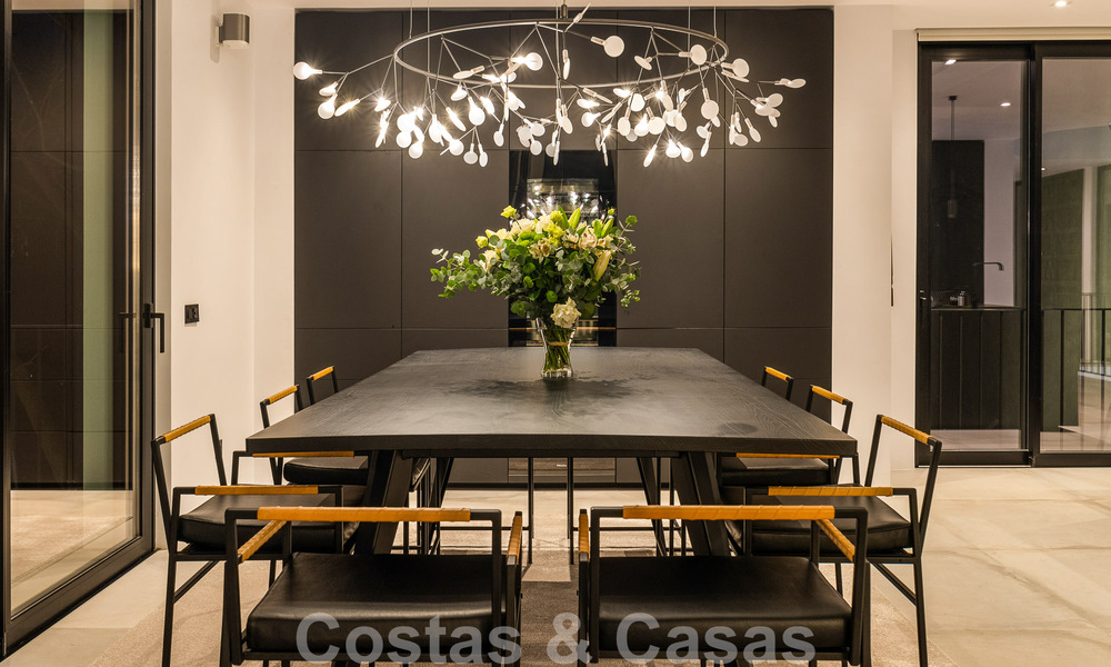 Villa mediterránea de lujo en venta con un toque contemporáneo e impresionantes vistas al mar en el exclusivo complejo La Zagaleta Golf, Benahavis - Marbella 49364