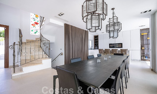 Espaciosa villa mediterránea en venta situada en una urbanización privilegiada de Nueva Andalucía, Marbella 50558 