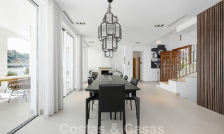 Espaciosa villa mediterránea en venta situada en una urbanización privilegiada de Nueva Andalucía, Marbella 50562 