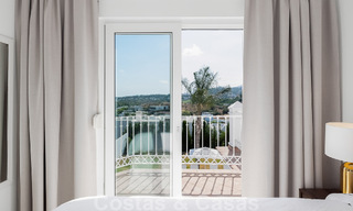 Espaciosa villa mediterránea en venta situada en una urbanización privilegiada de Nueva Andalucía, Marbella 50576 