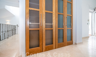 Espaciosa villa mediterránea en venta situada en una urbanización privilegiada de Nueva Andalucía, Marbella 50587 