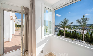 Espaciosa villa mediterránea en venta situada en una urbanización privilegiada de Nueva Andalucía, Marbella 50589 