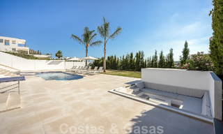Espaciosa villa mediterránea en venta situada en una urbanización privilegiada de Nueva Andalucía, Marbella 50603 