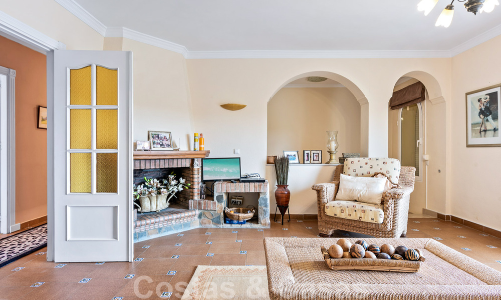 Finca en venta en una amplia parcela situada en una zona tranquila a poca distancia del centro de Estepona 50892