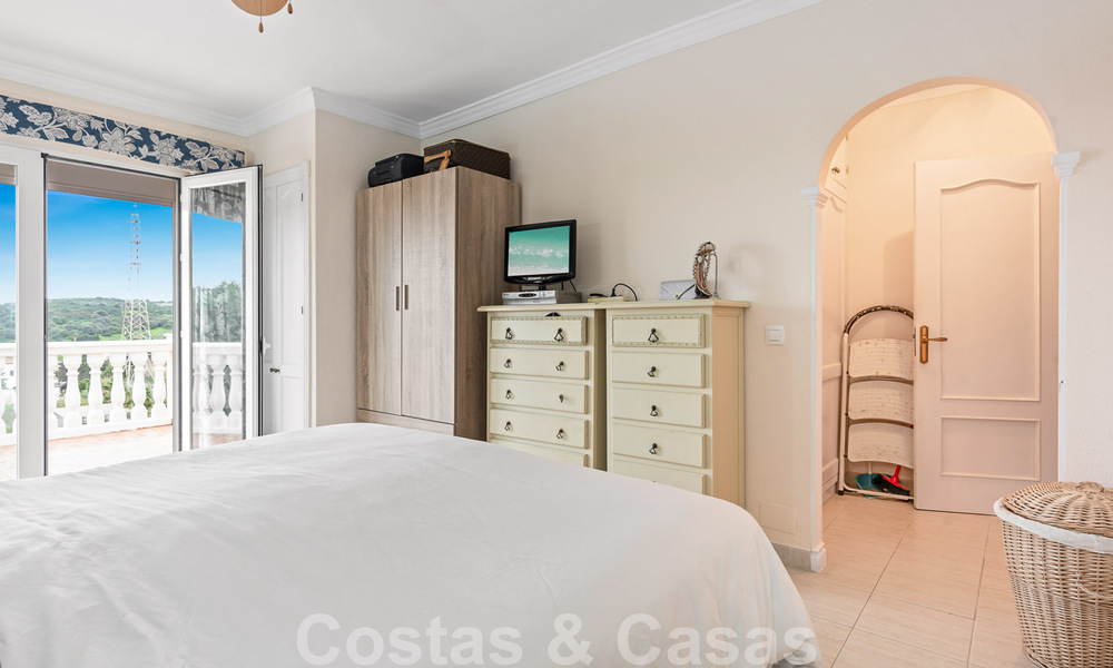 Finca en venta en una amplia parcela situada en una zona tranquila a poca distancia del centro de Estepona 50901