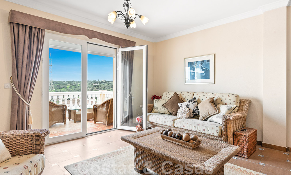 Finca en venta en una amplia parcela situada en una zona tranquila a poca distancia del centro de Estepona 50902