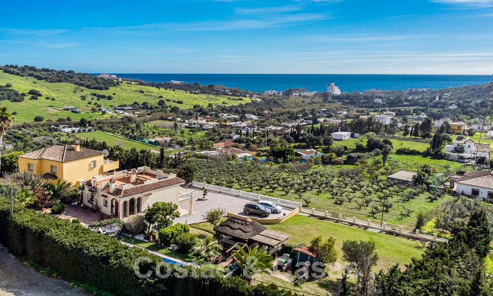 Finca en venta en una amplia parcela situada en una zona tranquila a poca distancia del centro de Estepona 50919