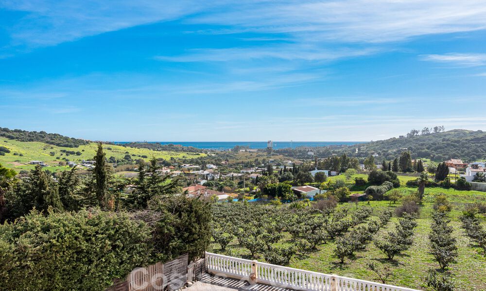 Finca en venta en una amplia parcela situada en una zona tranquila a poca distancia del centro de Estepona 50922